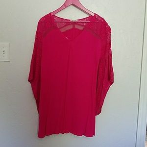 Umgee hot pink blouse